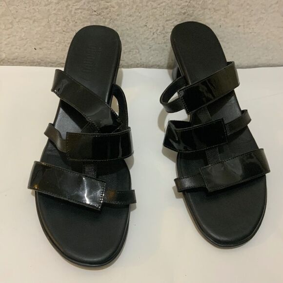 Munro American black sandals 9 M - Picture 1 of 10
